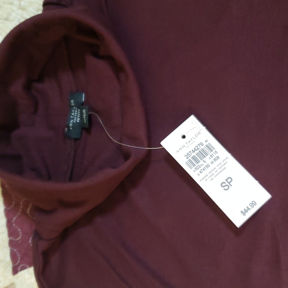 Ann Taylor burgundy sleeveless top SP